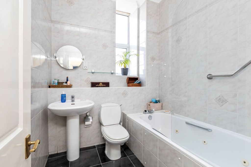 Additional image 20 of 4 bed semi-detached house for saleThe Old Racecourse, Lewes, East Sussex BN7