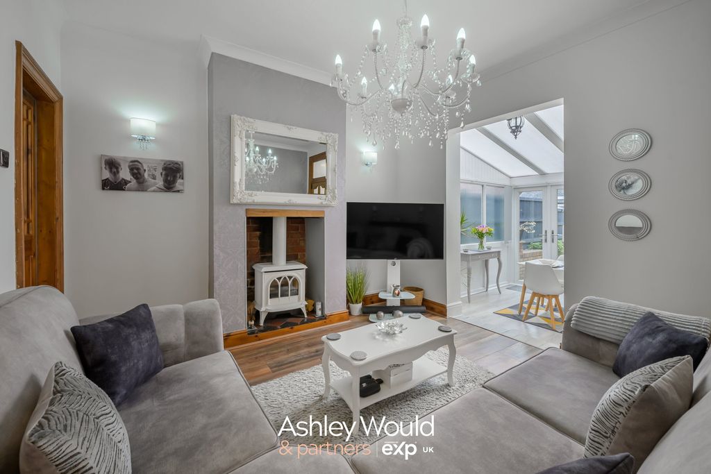 Property photo 2 of 15