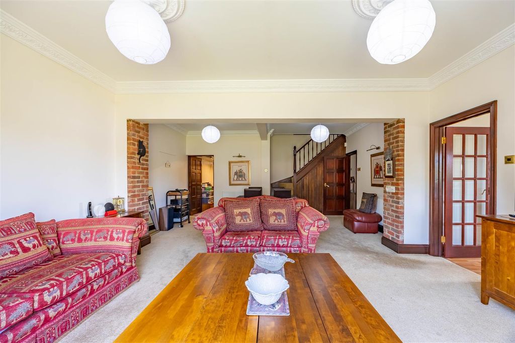 Property photo 3 of 44 Lounge/Dining Room
