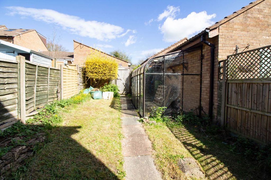 Property photo 3 of 11