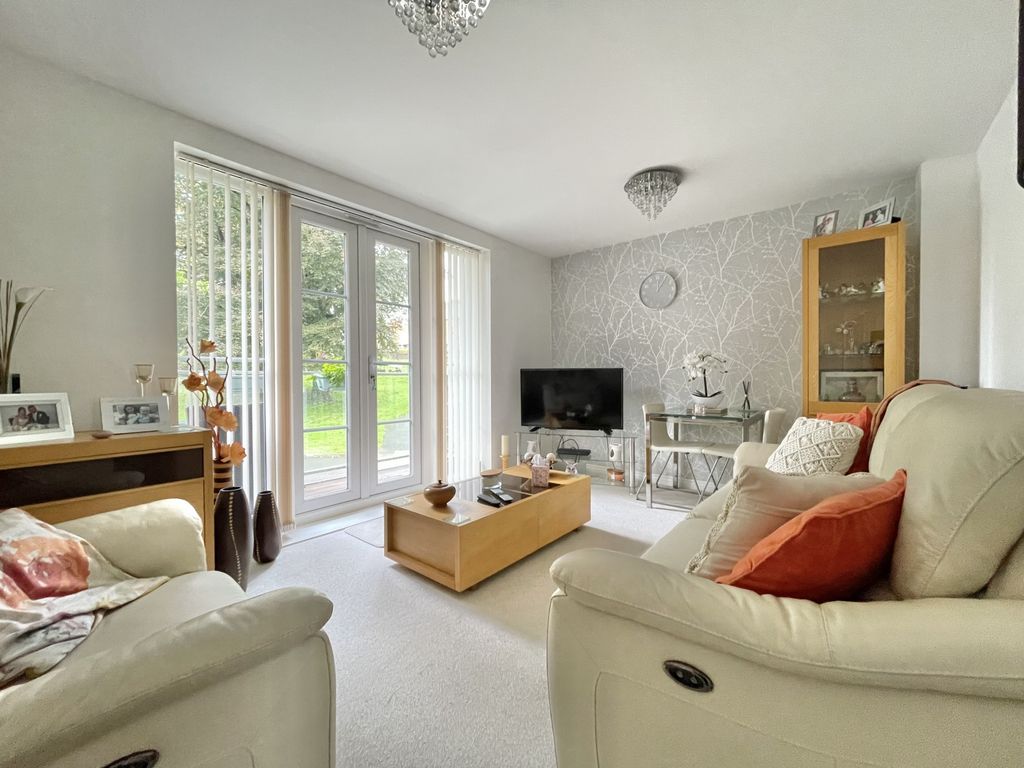 Property photo 2 of 19 Photo 8