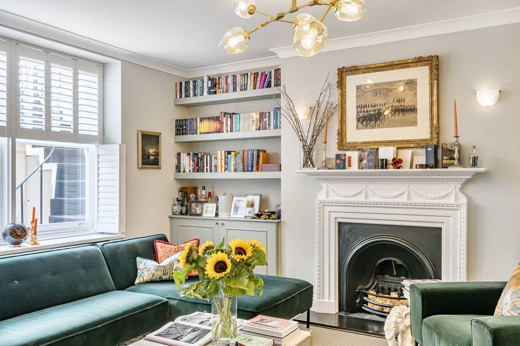 Property photo 3 of 21