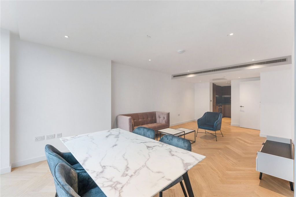 Property photo 2 of 13 Picture No. 11