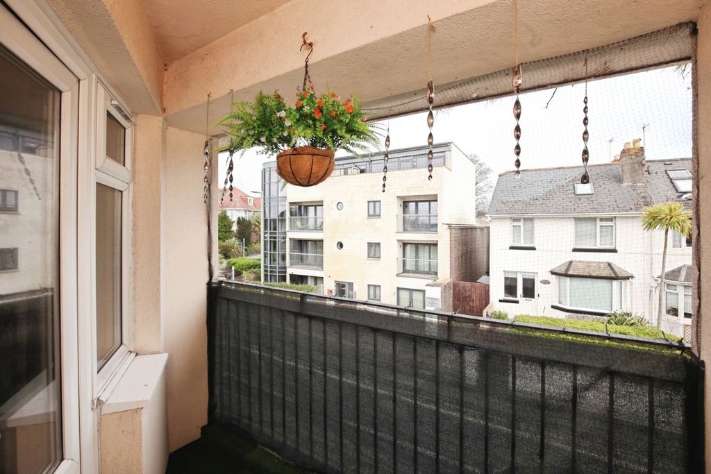 Property photo 2 of 15 Pbox-Img.Jpg