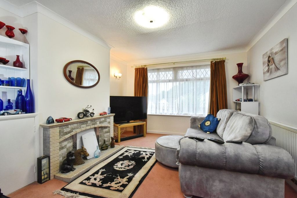 Property photo 2 of 21 Photo