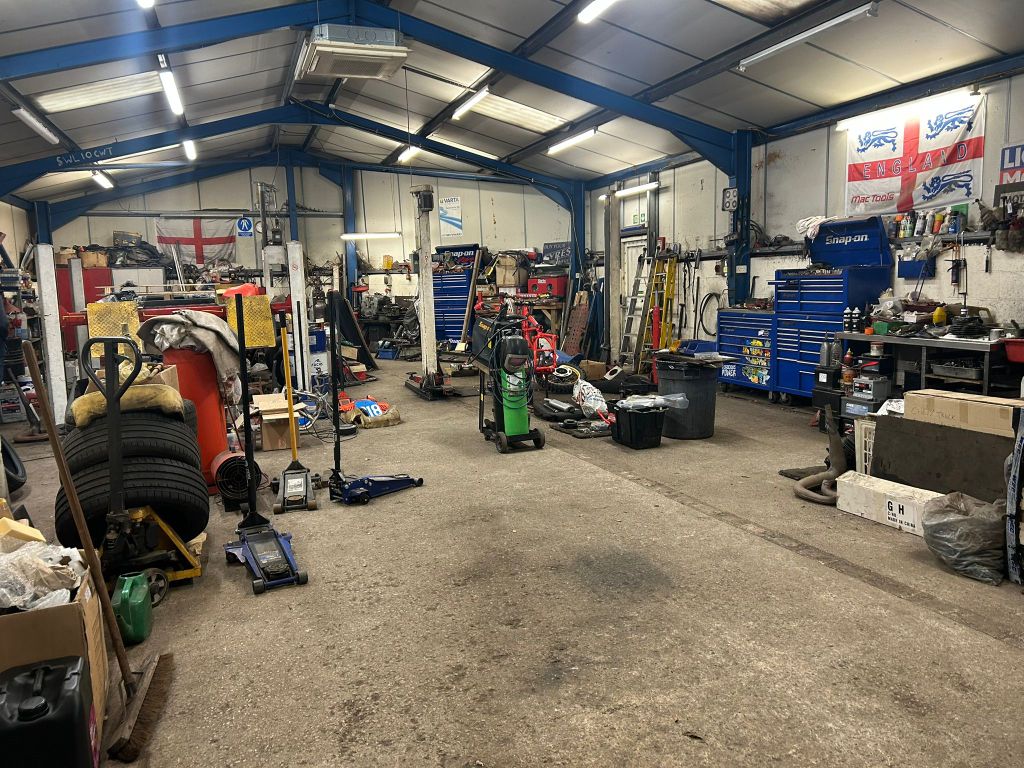 Property photo 3 of 7