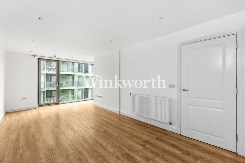 Property photo 1 of 14 Picture No. 11