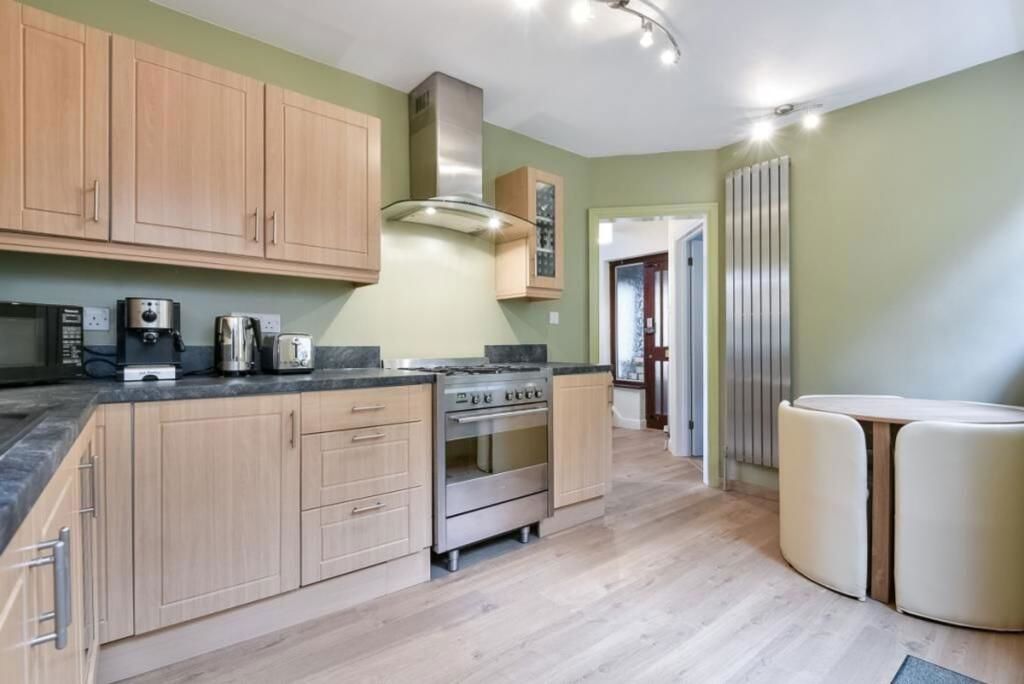 Property photo 3 of 22