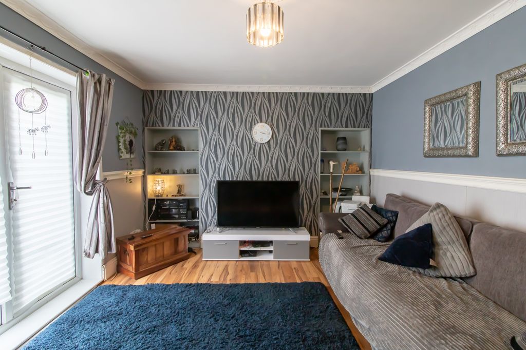 Property photo 2 of 15 Image 1