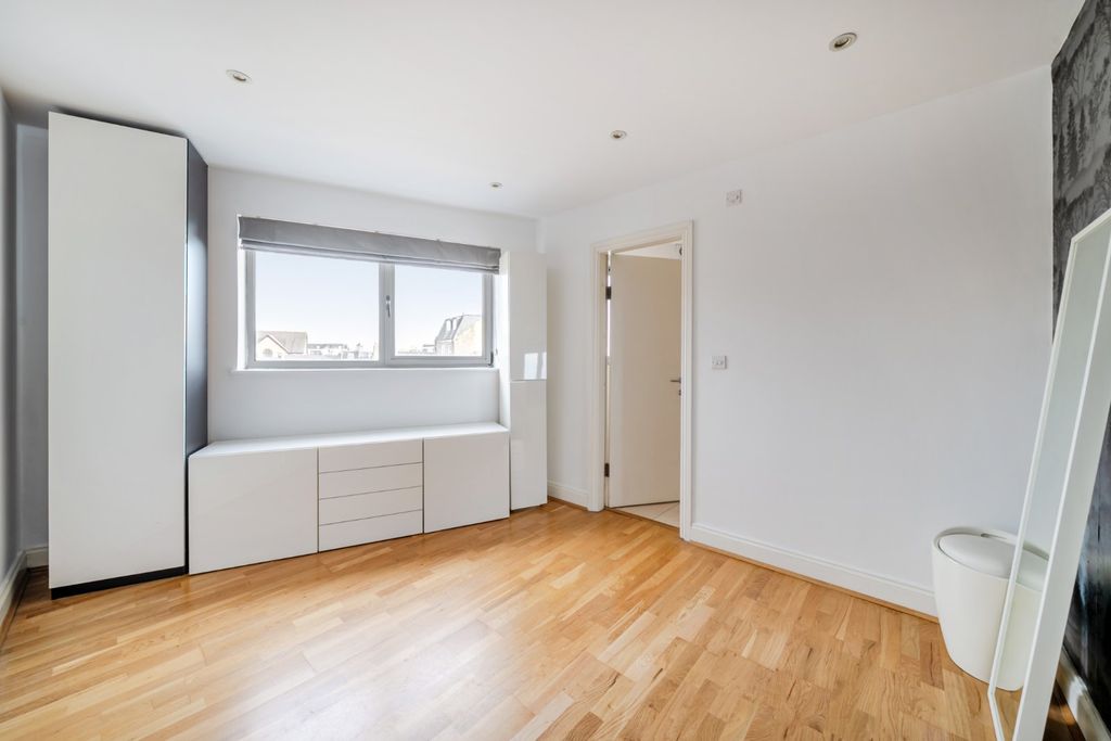 Property photo 2 of 11 Picture No. 05