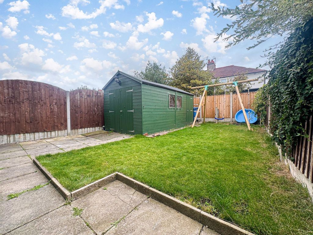 Property photo 3 of 13 Photo 12