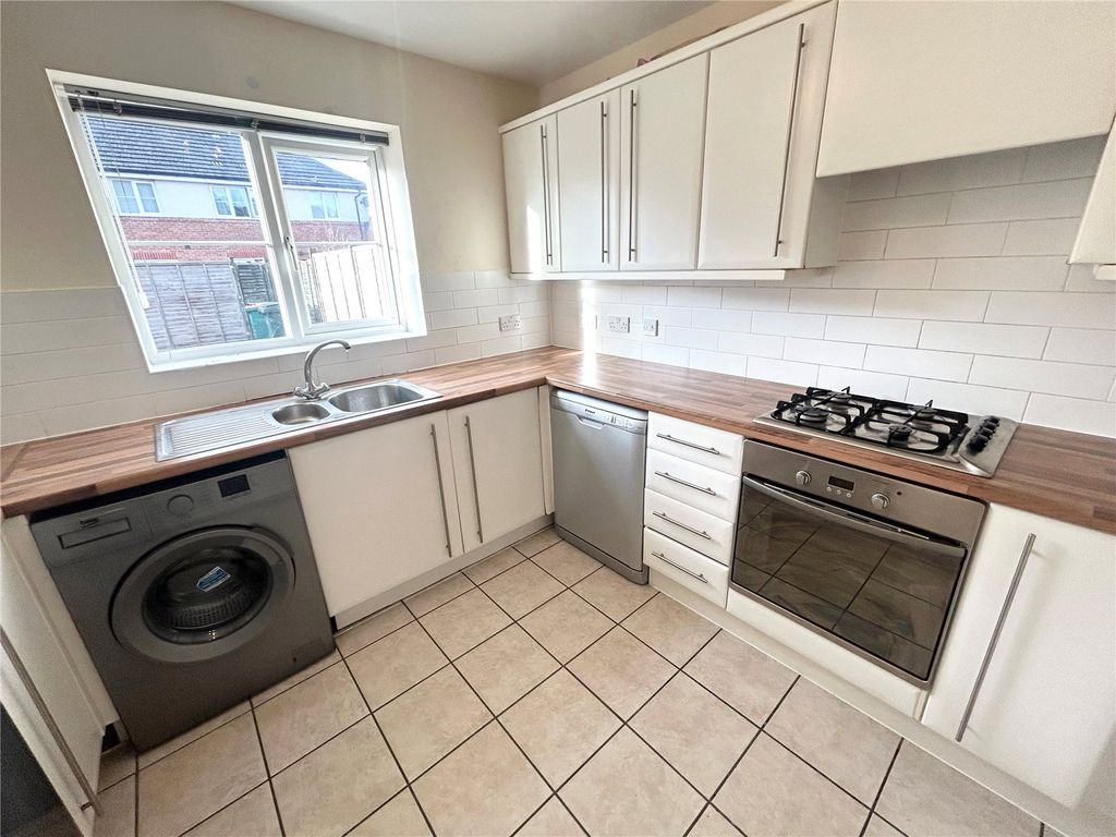 Property photo 2 of 12 Picture No. 22