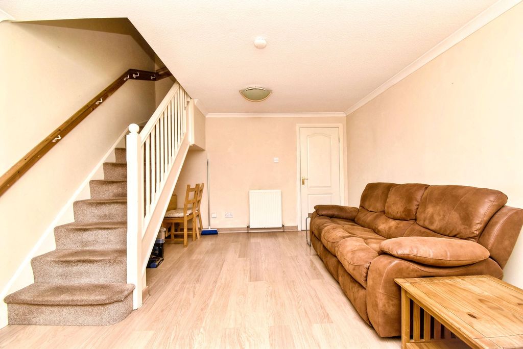 Property photo 3 of 11 Lounge/Dining Angle 2