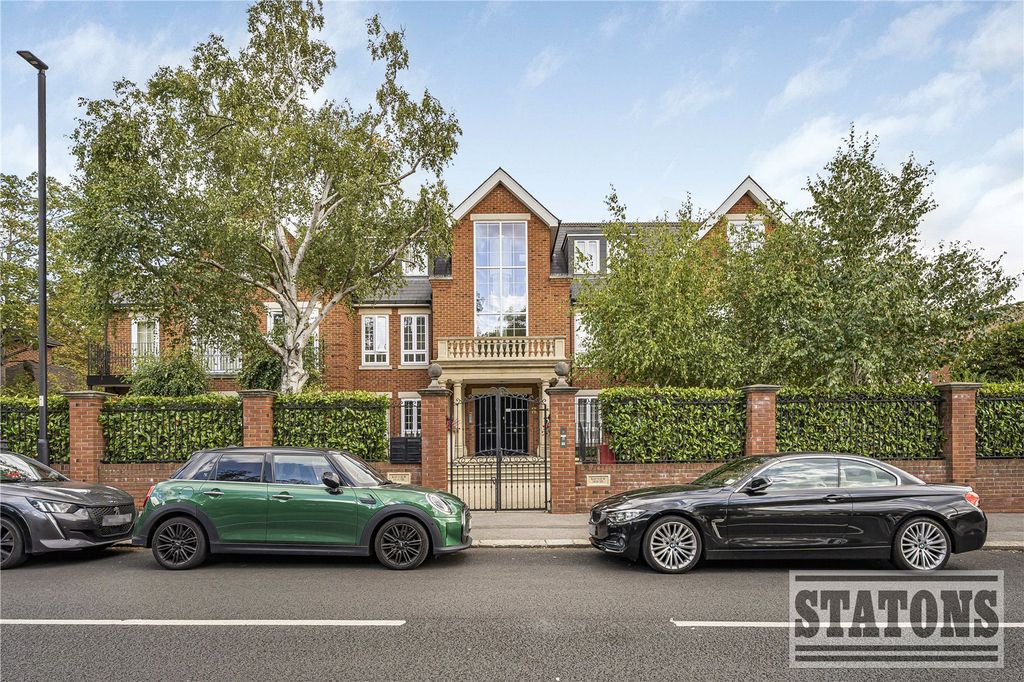 Additional image 15 of 2 bed flat for saleUplands Park Road, Enfield EN2
