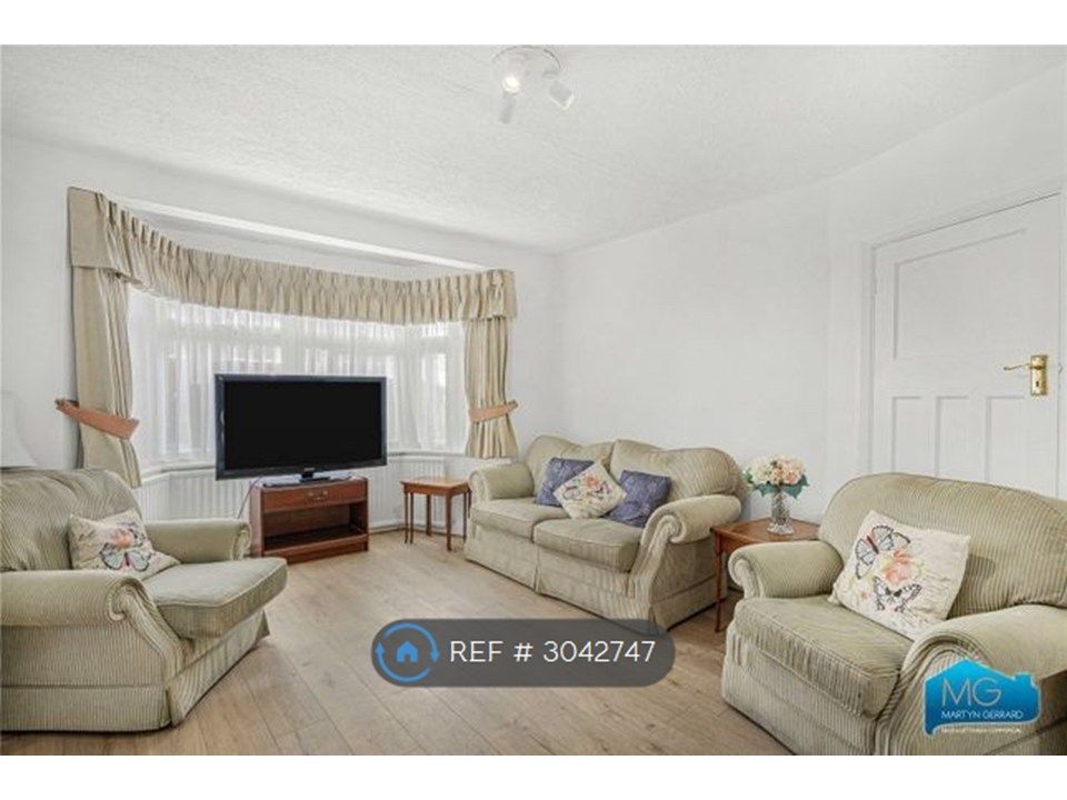 Property photo 2 of 24