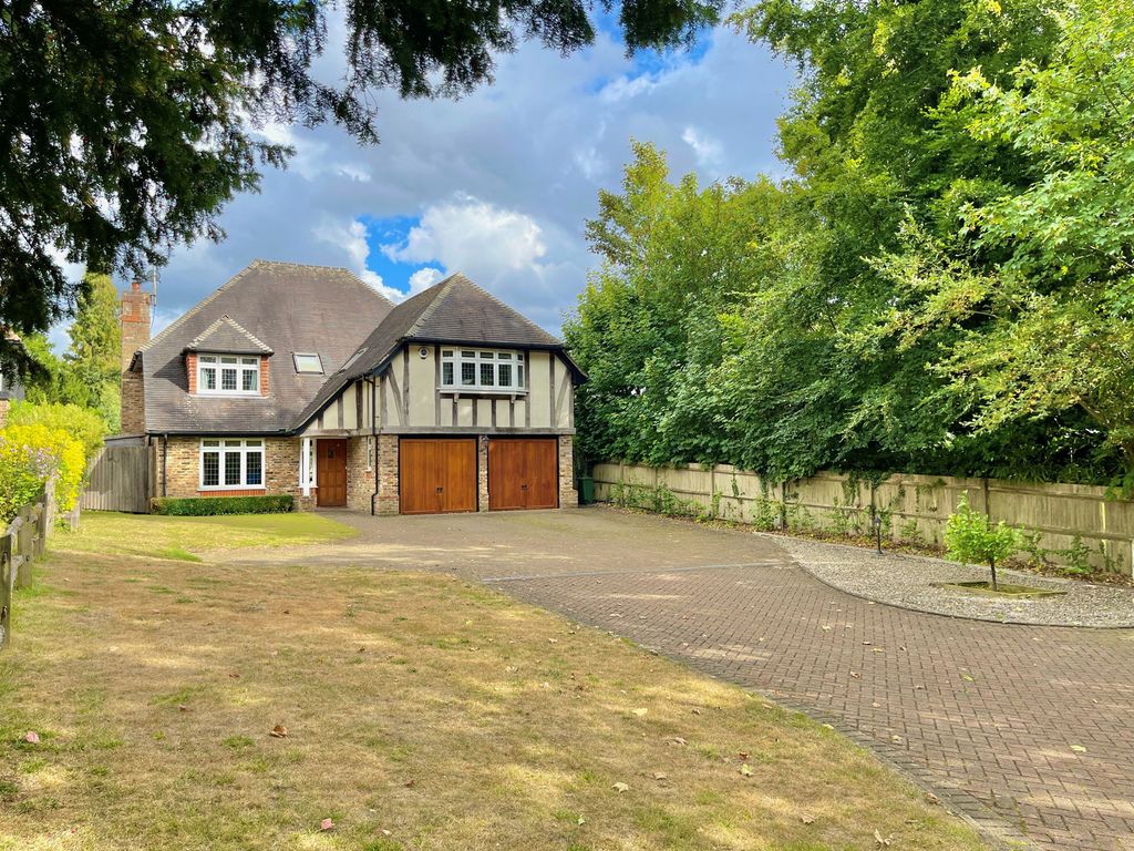 Property photo 1 of 50