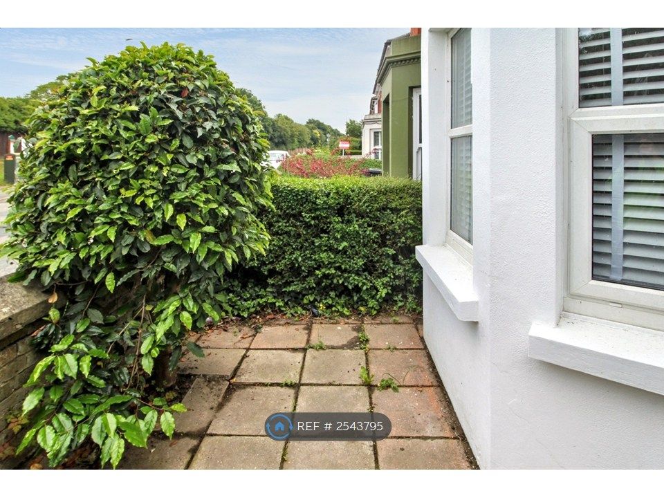 Property photo 3 of 19