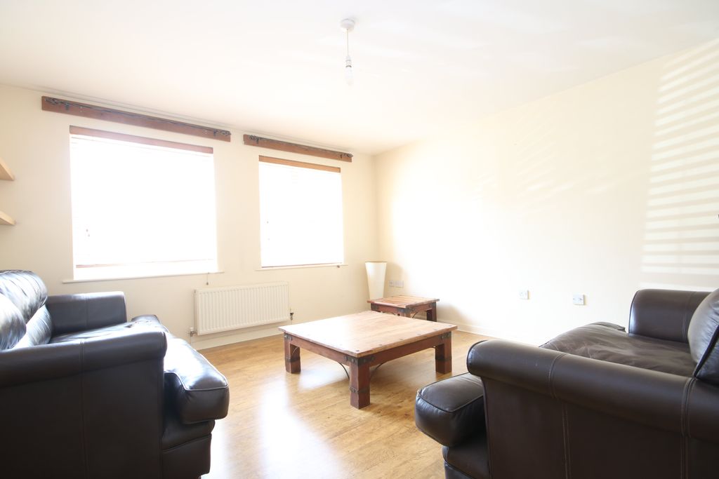 Property photo 3 of 10 Img_0034