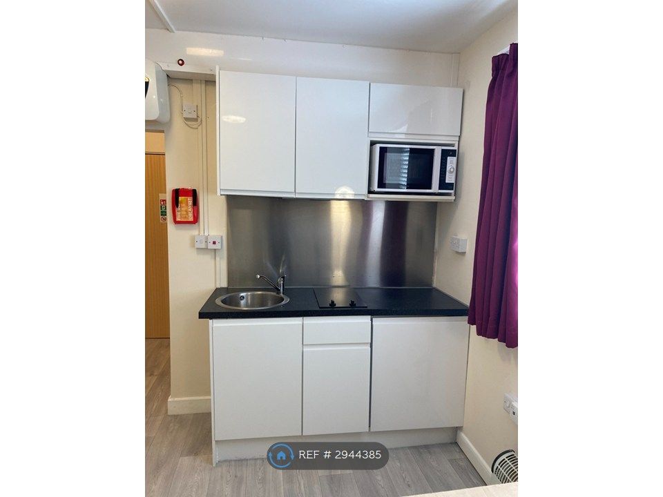 Property photo 1 of 3