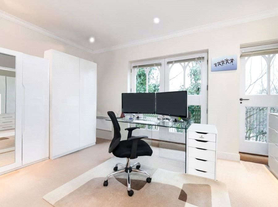 Property photo 2 of 9 Picture-No-15-71