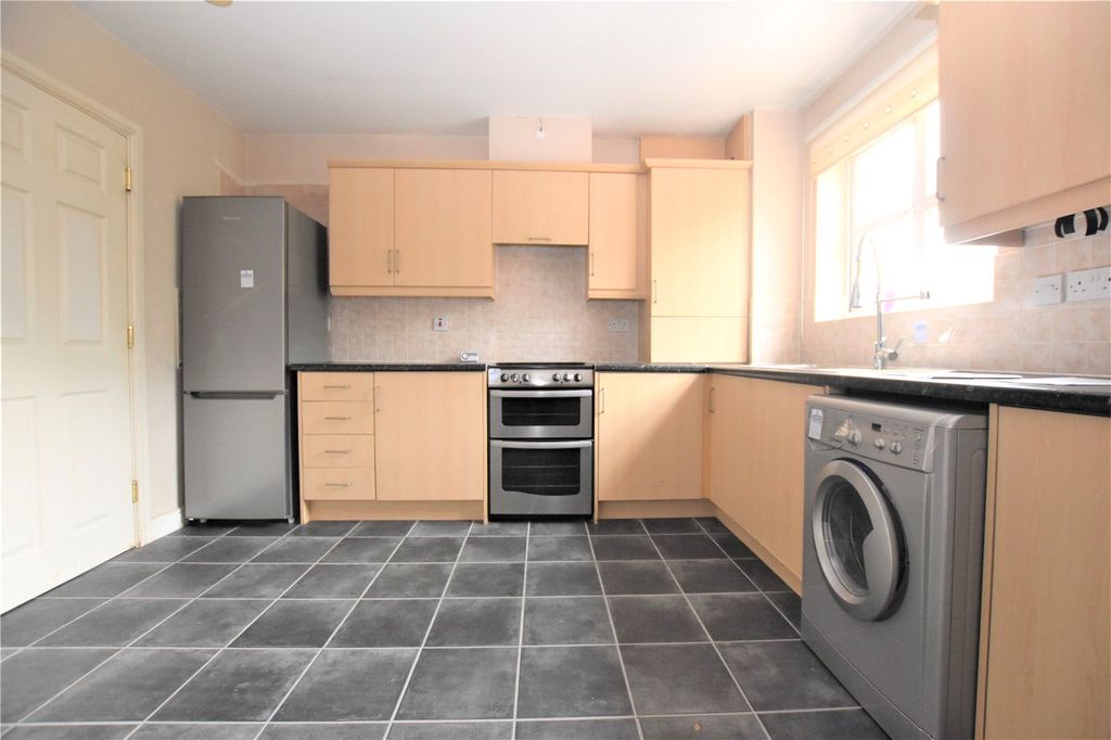 Property photo 2 of 9 Picture No. 29