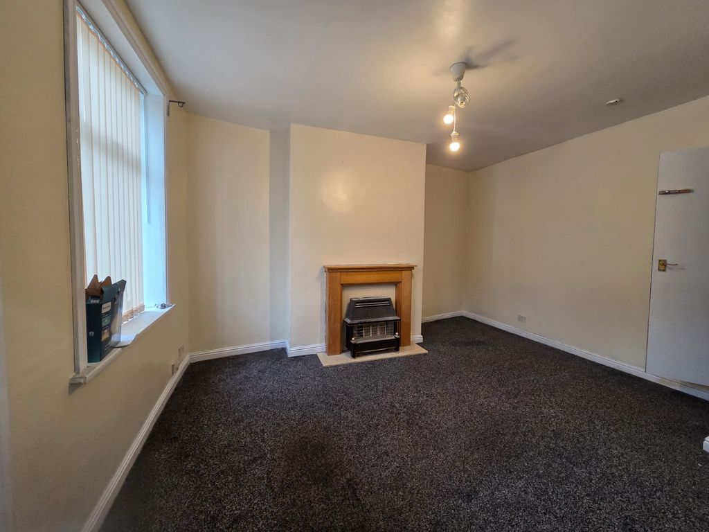Property photo 2 of 13 Gallery