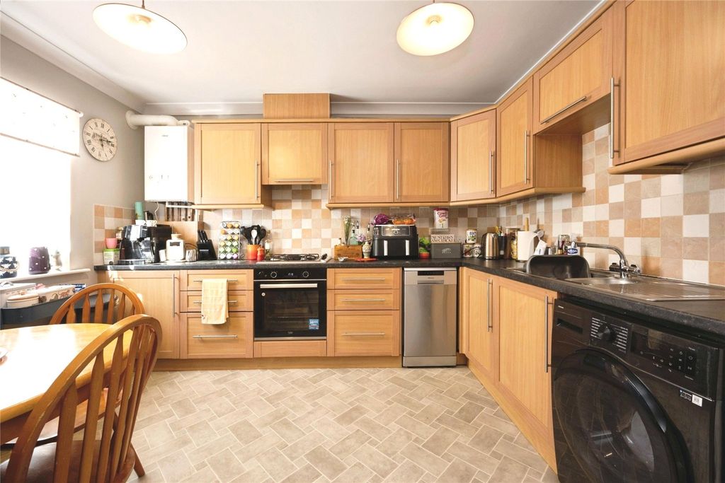 Property photo 2 of 15 Picture No. 09