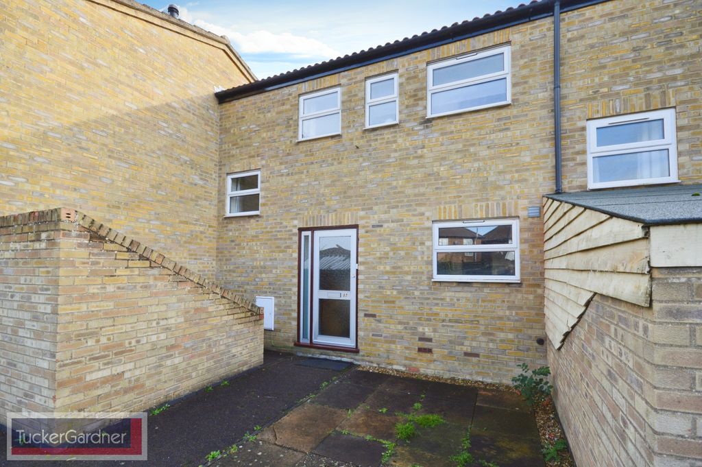 Property photo 1 of 8