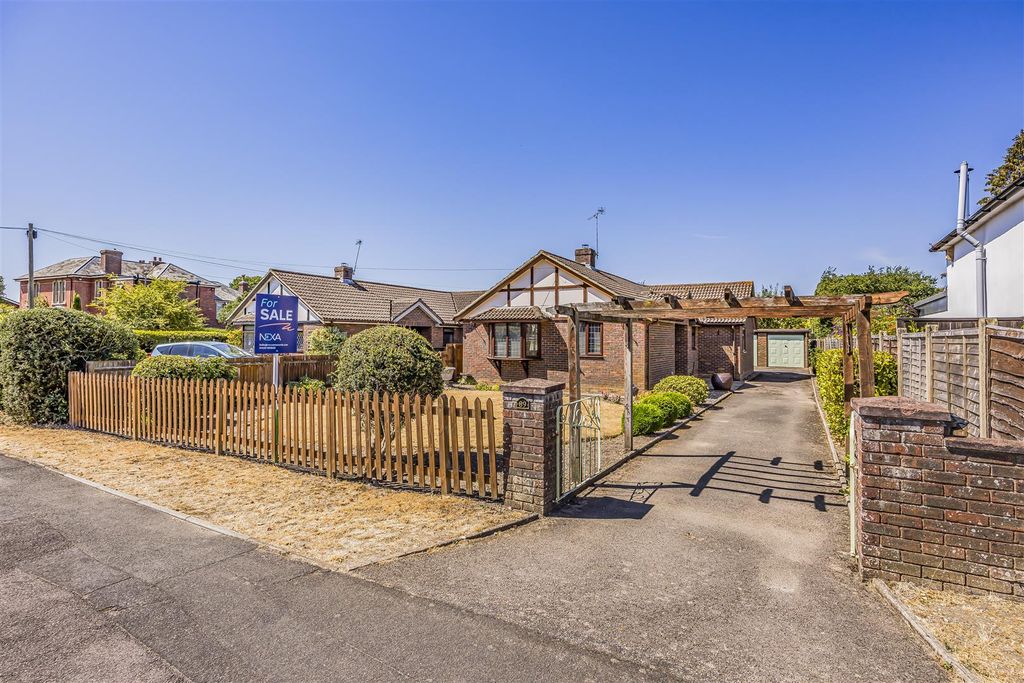 Property photo 1 of 18 New Brighton Road, Emsworth-Porticomarketing-Nexa-