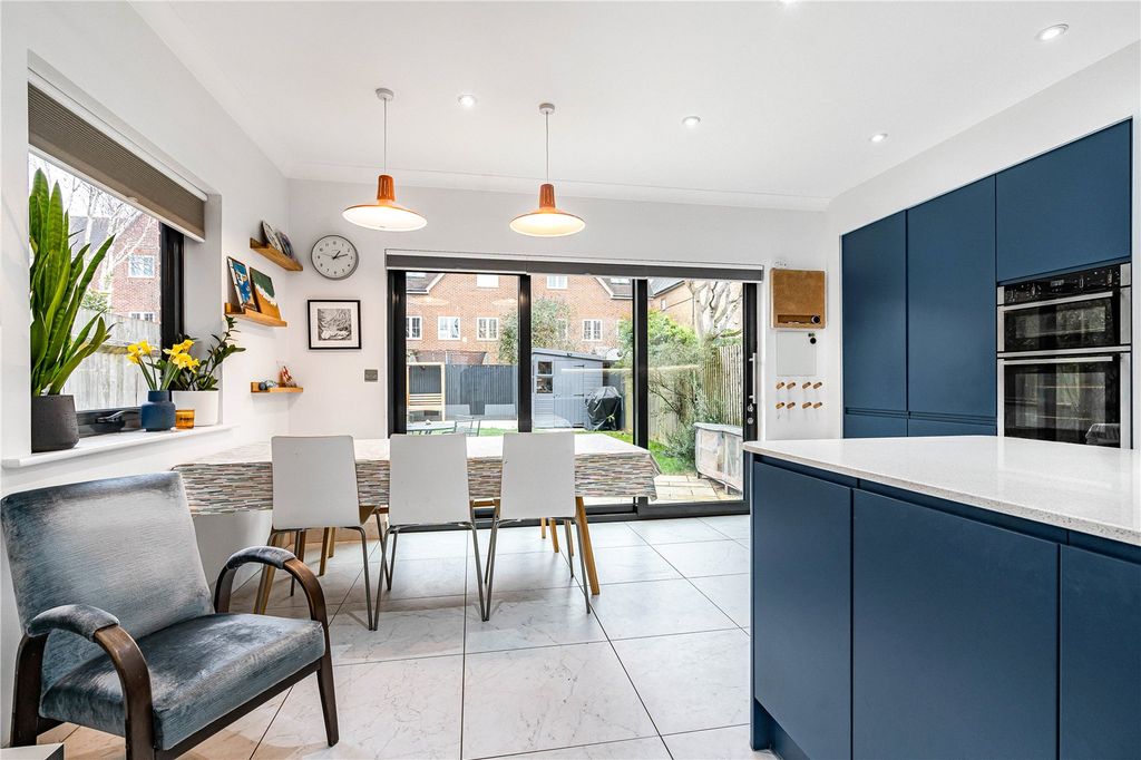 Property photo 2 of 21 Picture No. 49