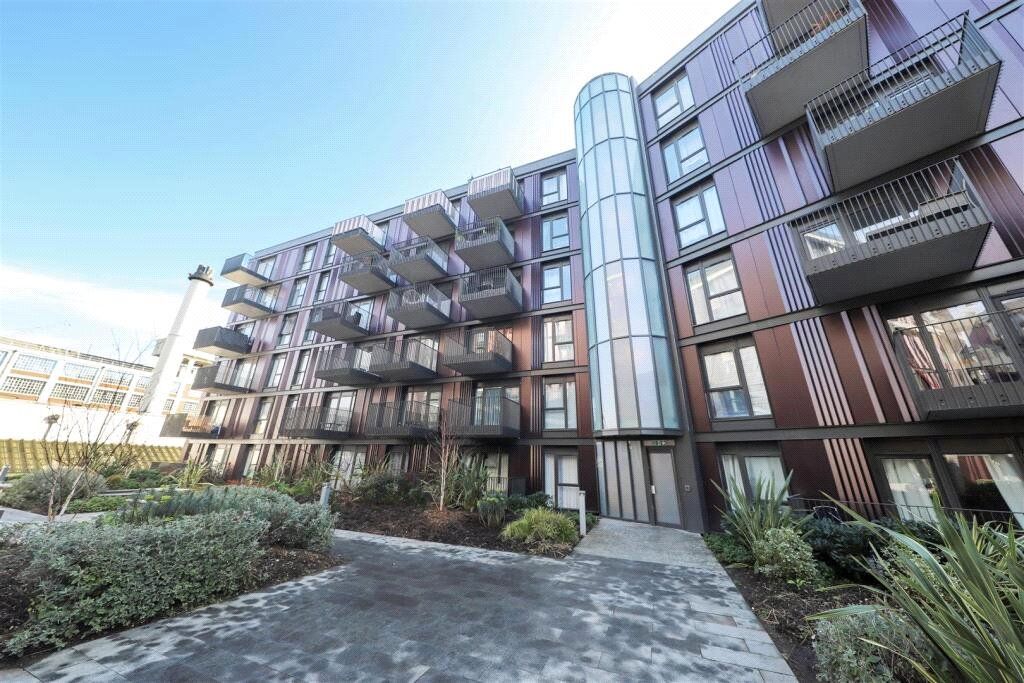 Property photo 1 of 17 Front Aspect