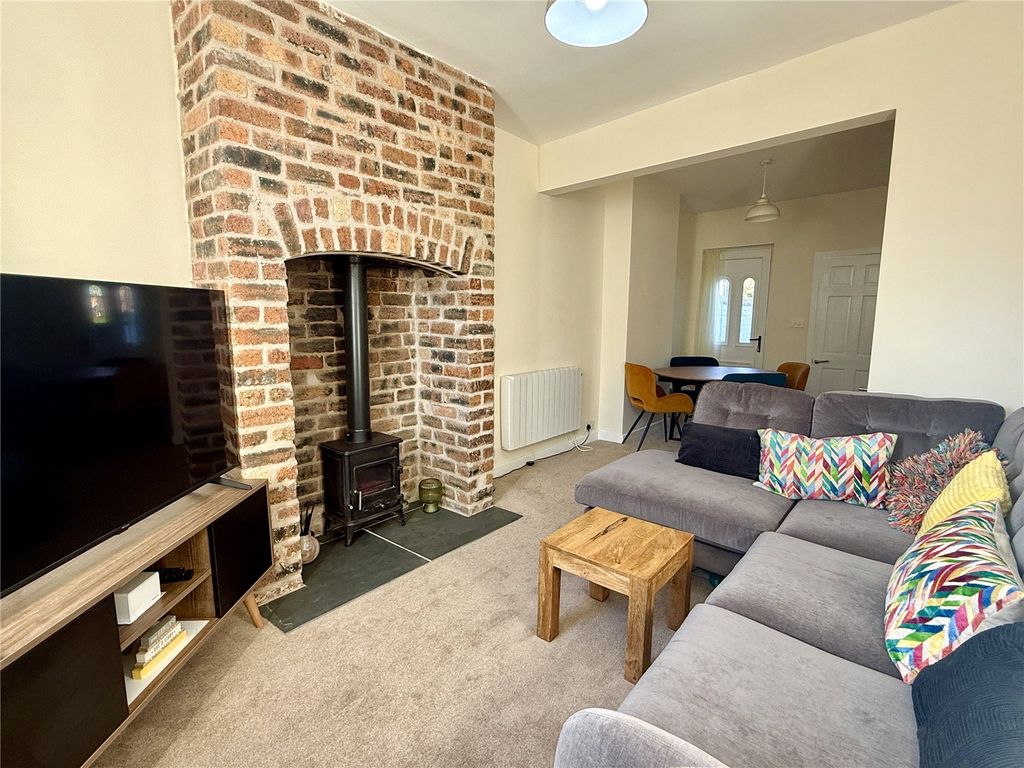 Property photo 2 of 16 Picture No. 05