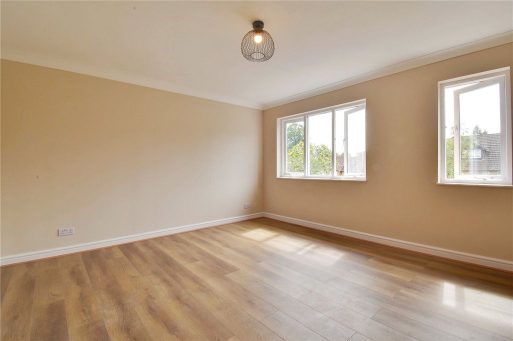 Property photo 3 of 12 Picture No. 03