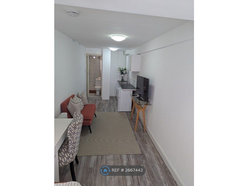 Property photo 1 of 3