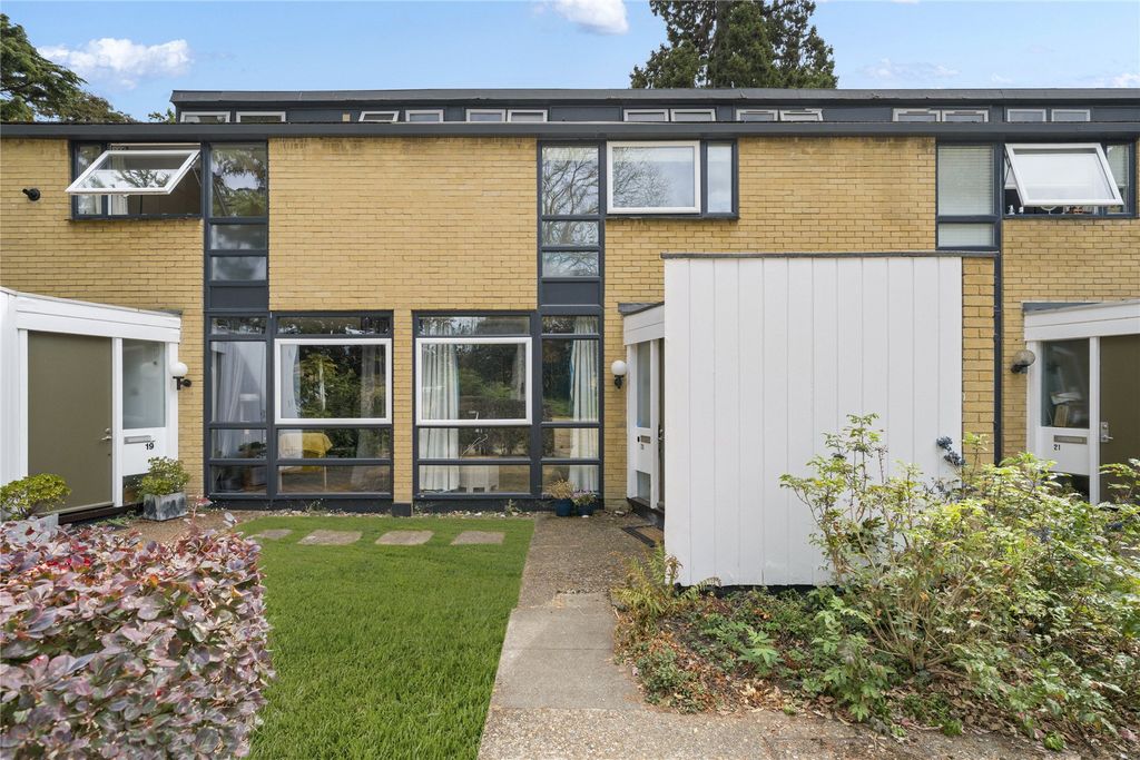 Property photo 1 of 17 Picture No. 23
