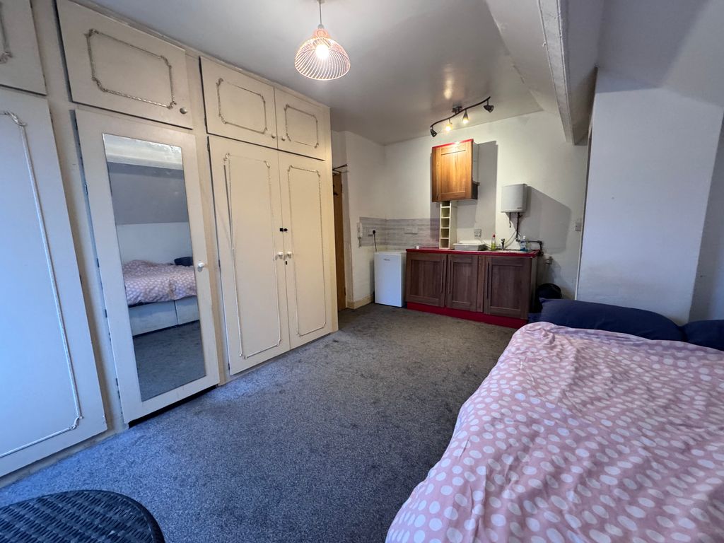 Property photo 3 of 4 Image