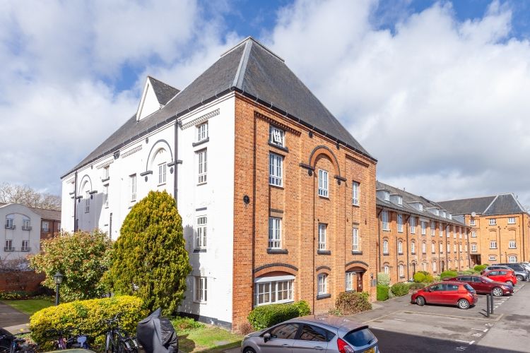 Property photo 1 of 9 218311