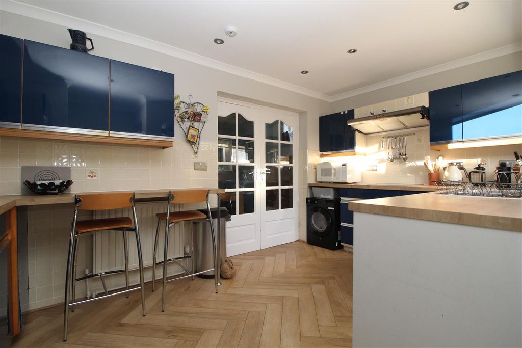 Property photo 2 of 20 Img_5318.Jpg