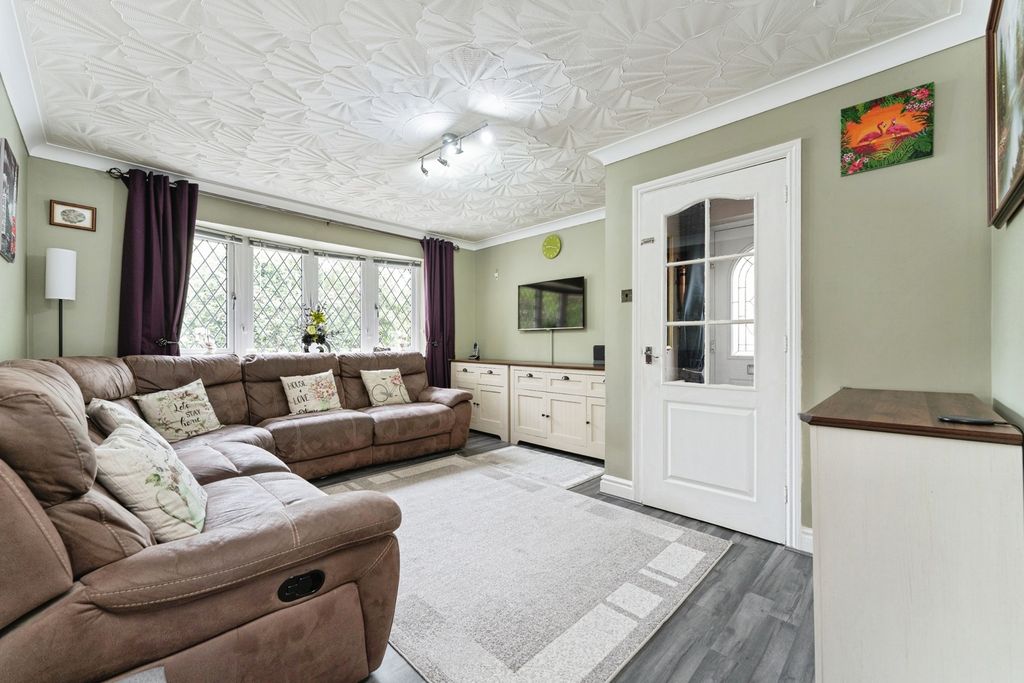Property photo 2 of 24 Pbox-Img.Jpg