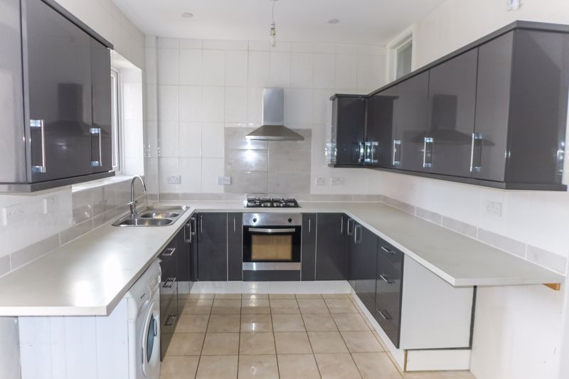 Property photo 2 of 17 Kitchen