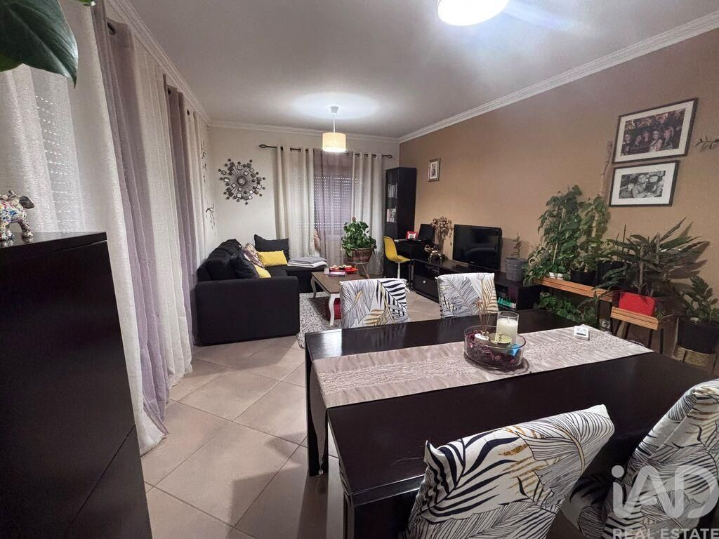Property photo 3 of 28