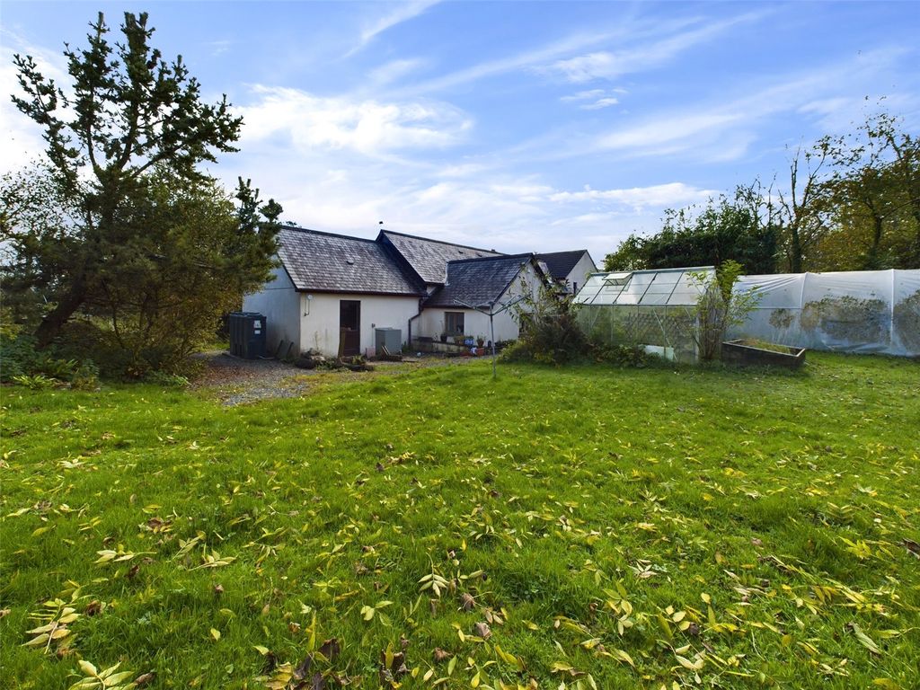 Property photo 2 of 62 Picture No. 51