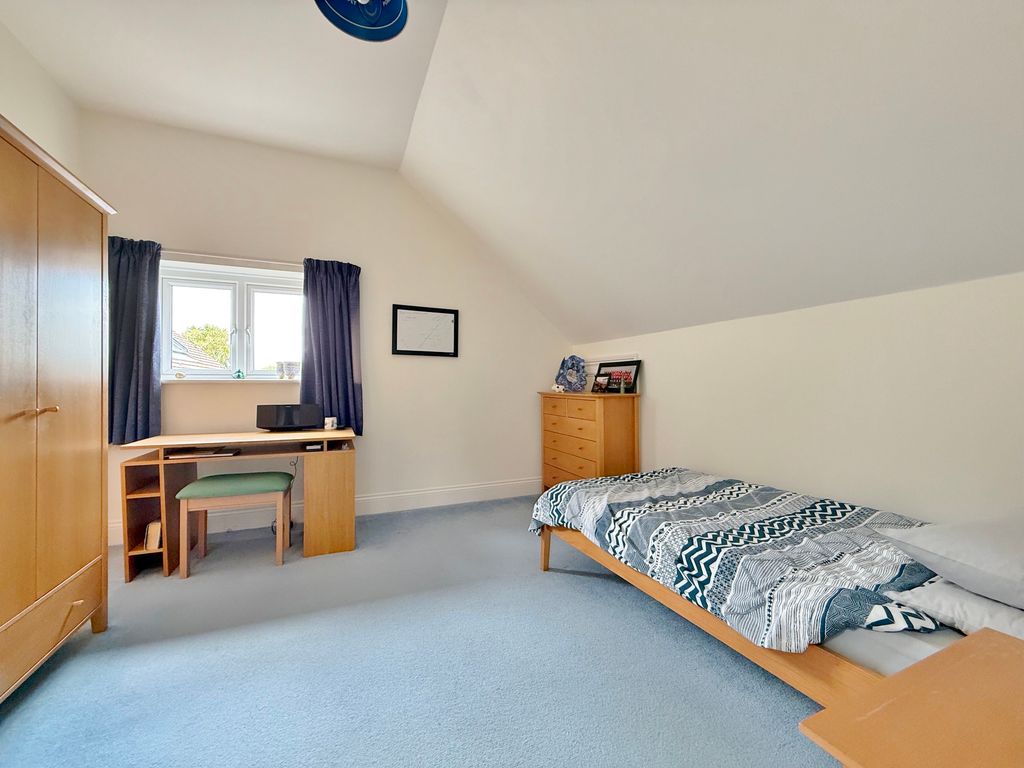 Additional image 17 of 5 bed detached house for saleStation Road, Drayton, Portsmouth PO6