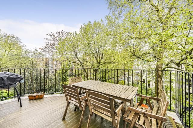 Property photo 2 of 10 Roof Terrace