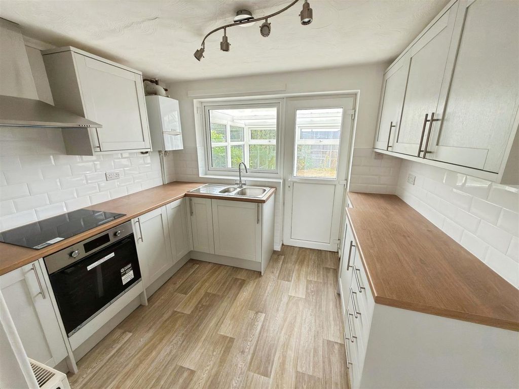Property photo 3 of 14 Breydon Way (15).Jpg