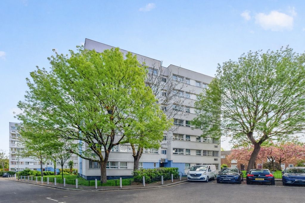 Property photo 1 of 9