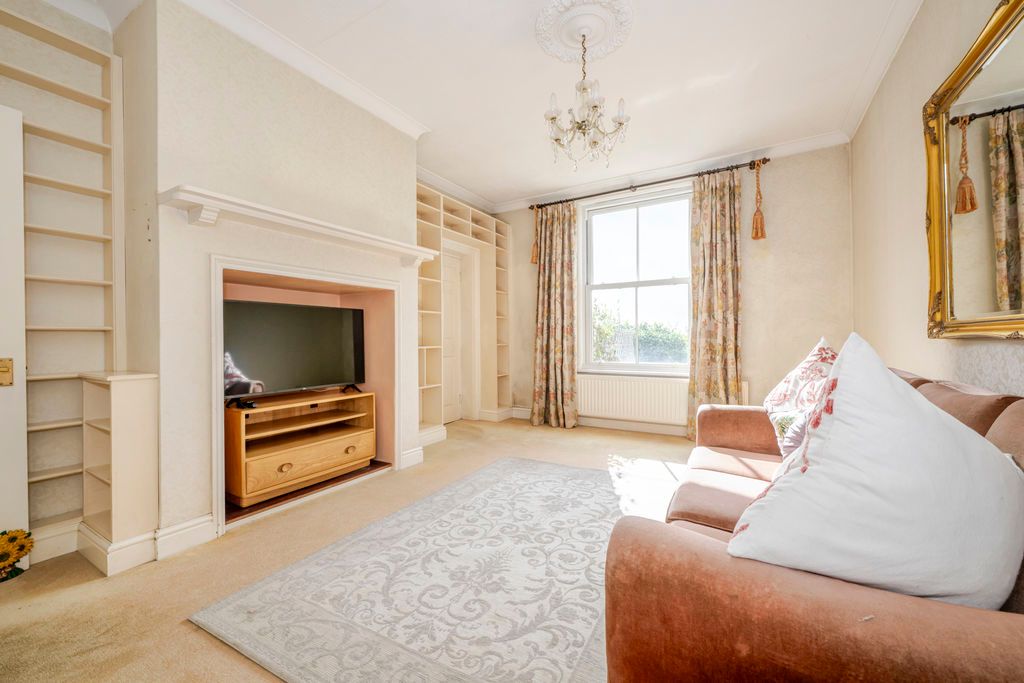 Property photo 2 of 13 Photo 2