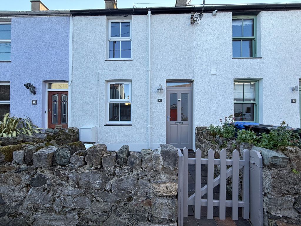 Property photo 2 of 16