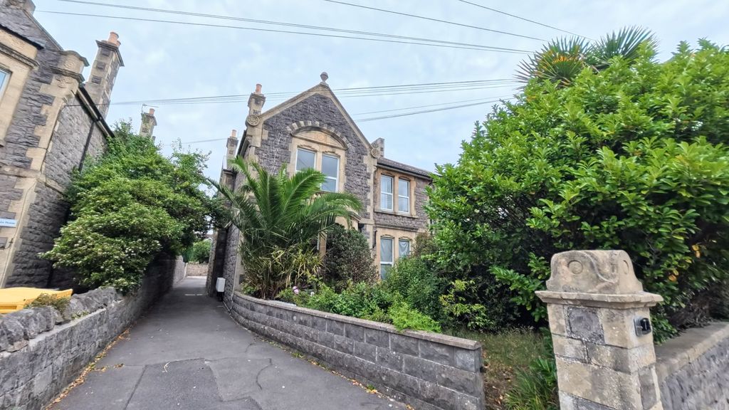Property photo 1 of 7 Exterior