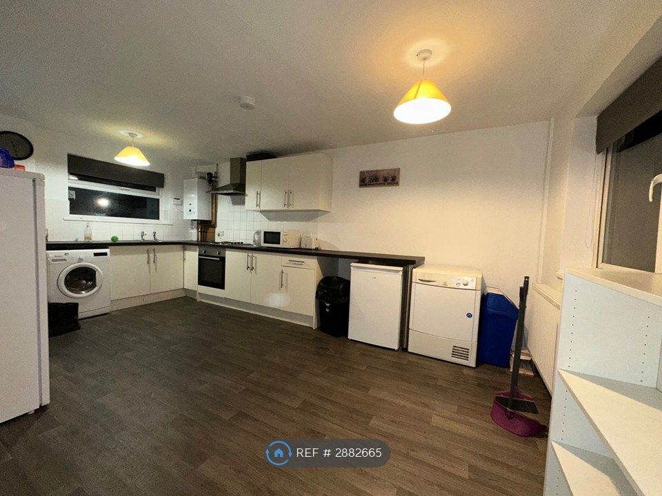 Property photo 2 of 17 Very Large Kitchen/Dining Area